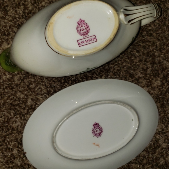ROYAL WORCESTER GRAVY BOAT & SAUCER - Picture 2 of 8
